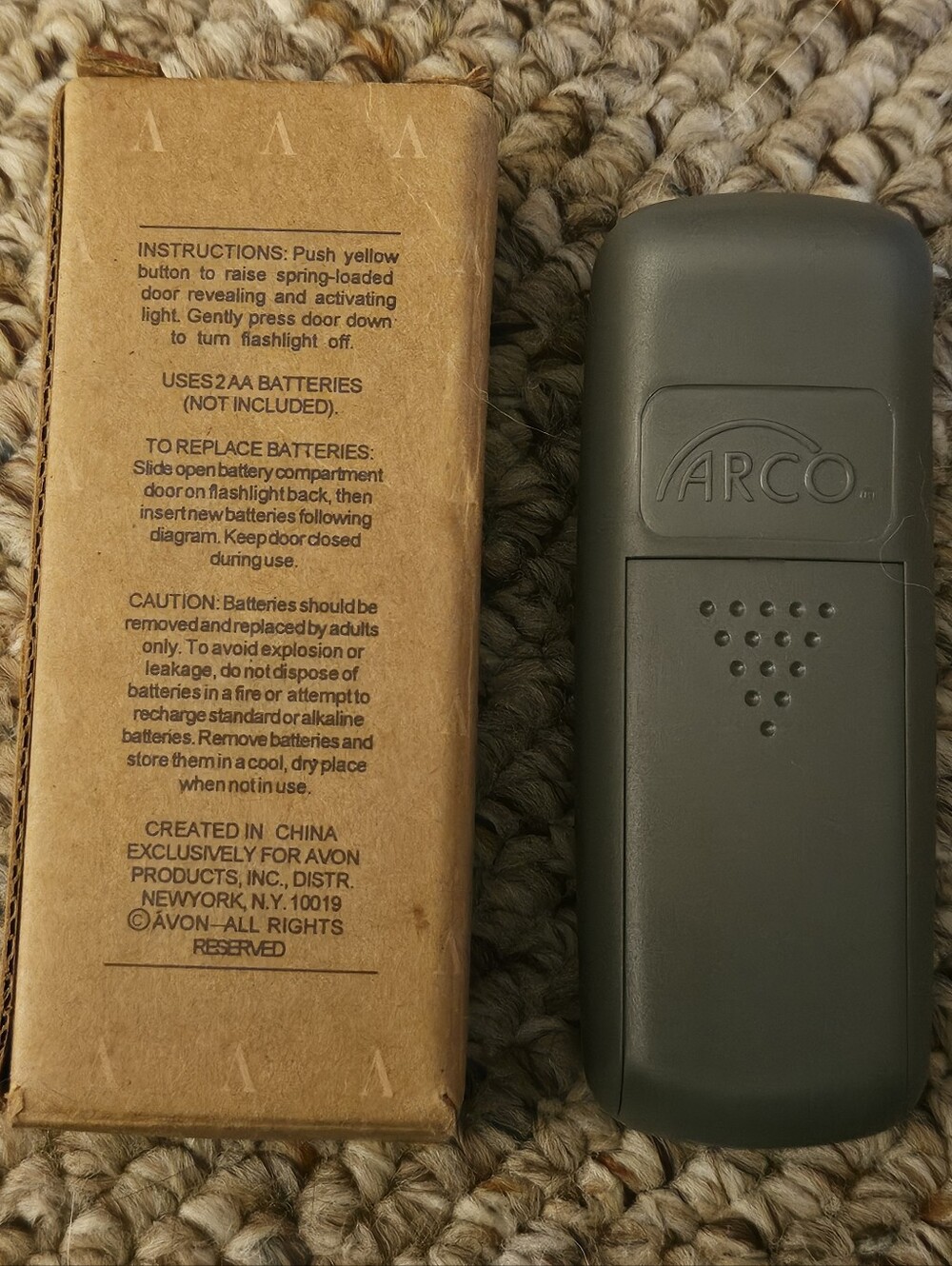 Avon Gift Collection Pocket Flashlight - Picture 3 of 7